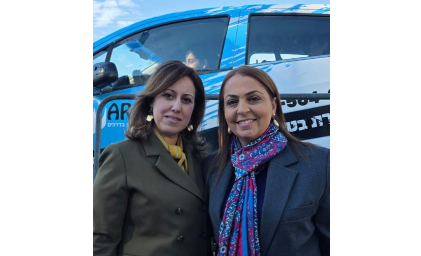 مسؤولية وإصغاء خلال فعالية السيارة المنقلبة لسوابع مدرسة السلام الاعدادية.